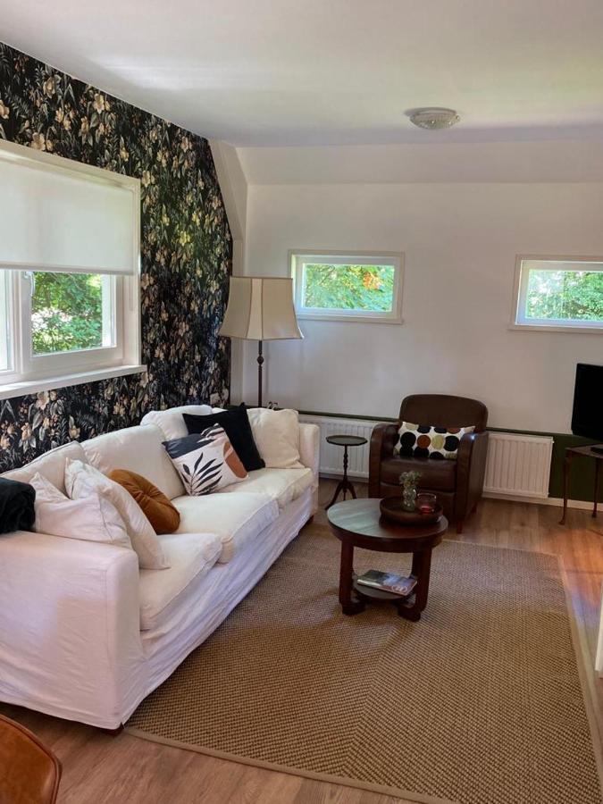 Appartement Oosteinde 뤼너볼드 외부 사진